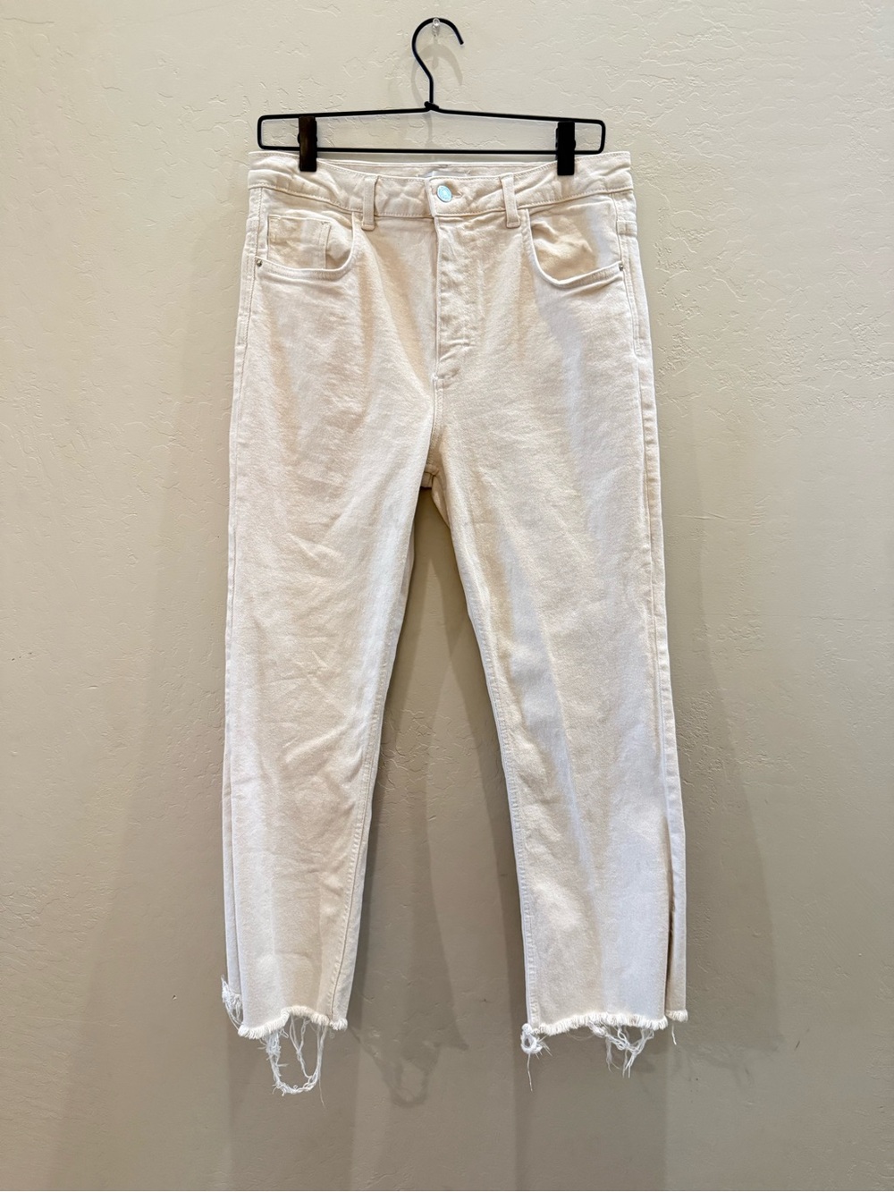 Zara Cream Cropped High-Rise Jeans with Frayed Hem